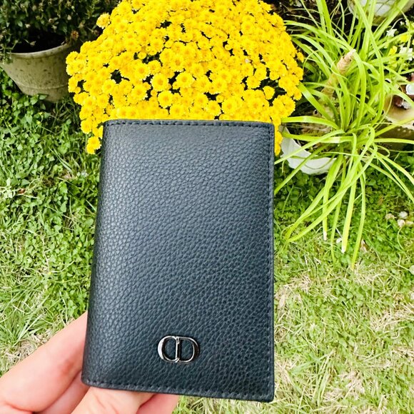 CD Icon Vertical Bifold Card Holder GWP - Picture 5 of 14